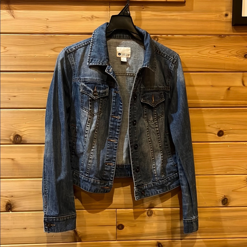 Stylus Blue Denim Jean Jacket Medium Donate